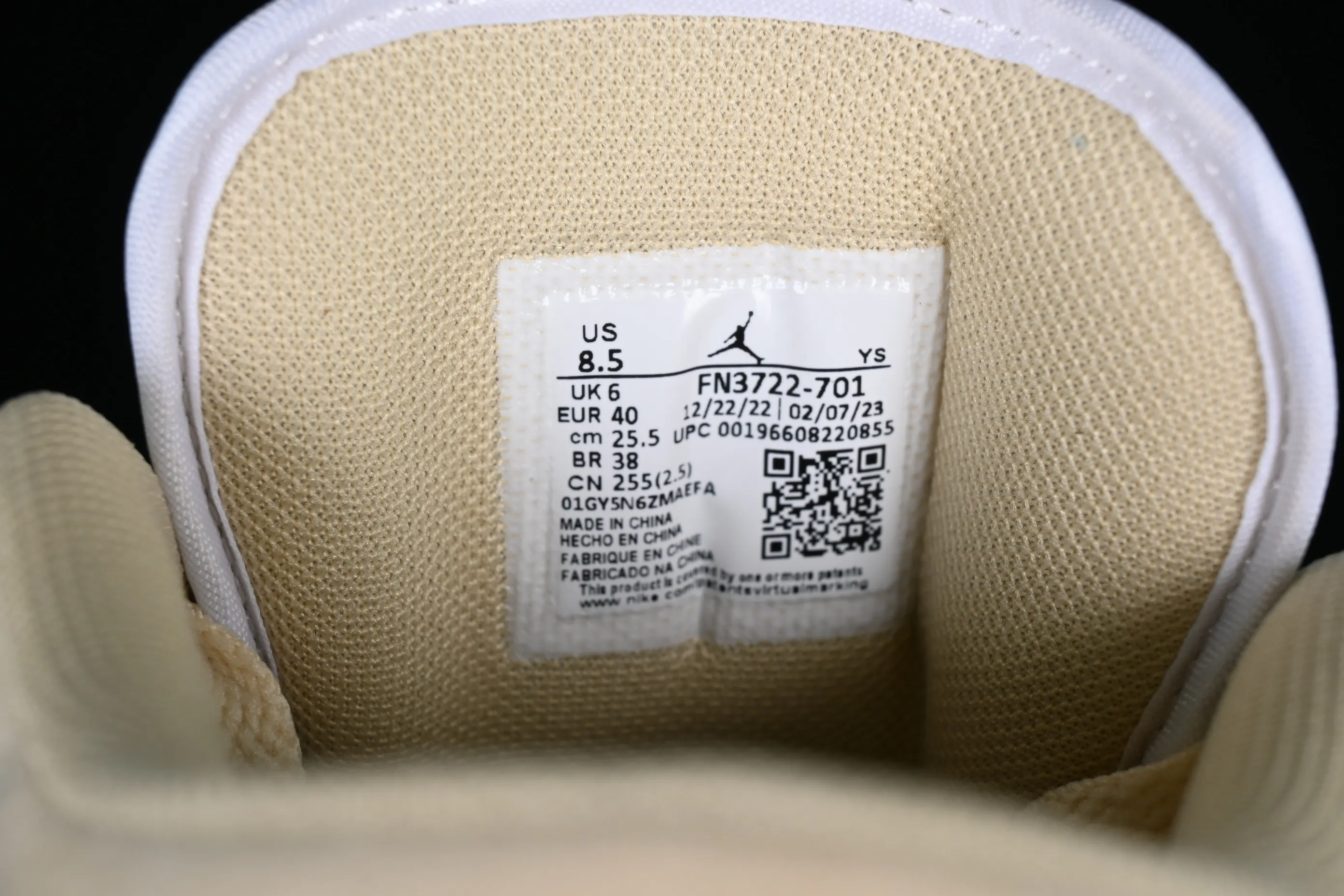All categories Air Jordan Jordan series basketball shoes Air Jordan 1 Low Air Jordan 1 Low AJ1 Joe 1 electric embroidery white and yellow low-top cultural basketball shoes FN3722-701